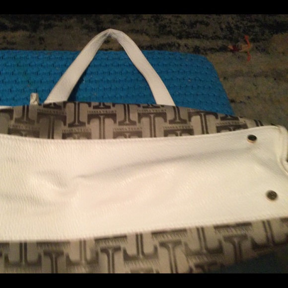 Ivanka Trump vintage purse - Picture 3 of 3